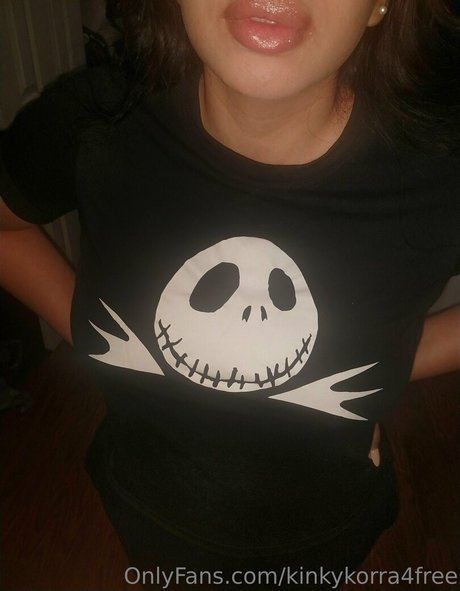 kinkykorra4free nude model photos