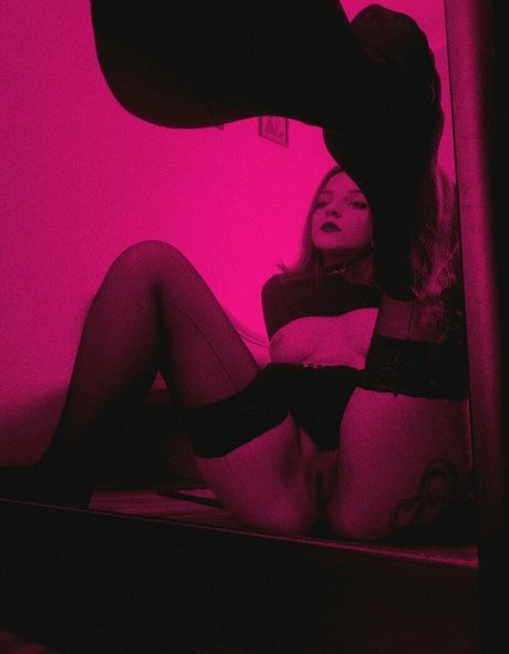 darkhoromi star sexy picture