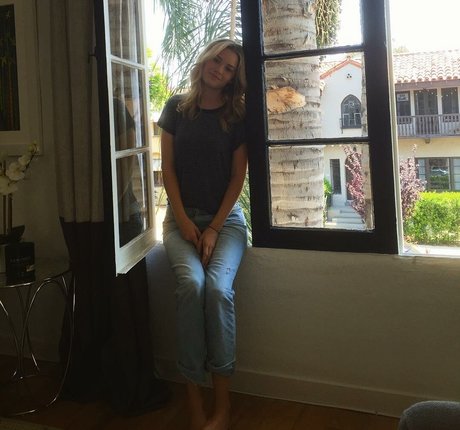 Virginia Gardner hd star archive