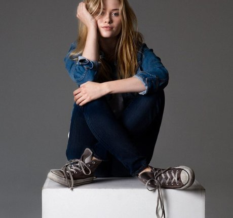 Virginia Gardner model xxx pic