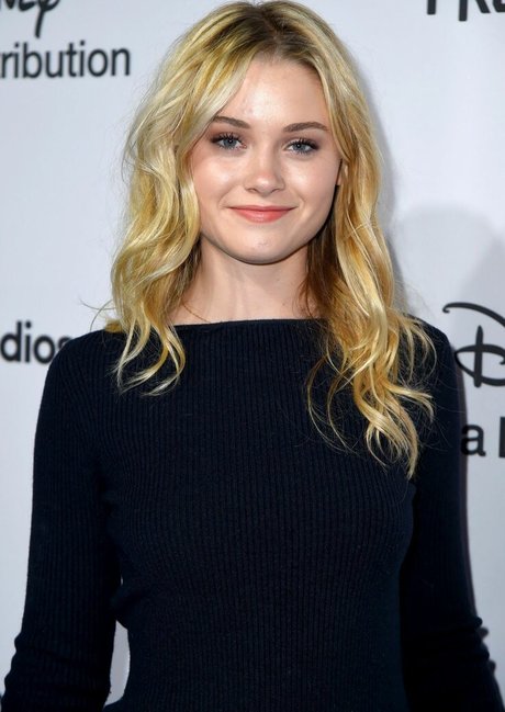 shemale outdoor onlyfans sexy naked gallery