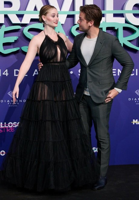 Virginia Gardner model naked archive