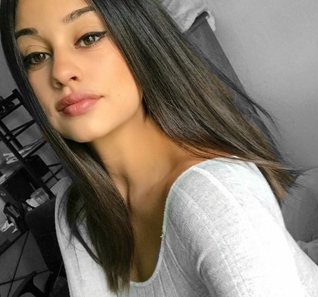 Yvette Monreal sexy pornstar picture