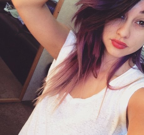 Yvette Monreal hot actress photo