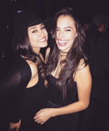 Yvette Monreal star hot photo