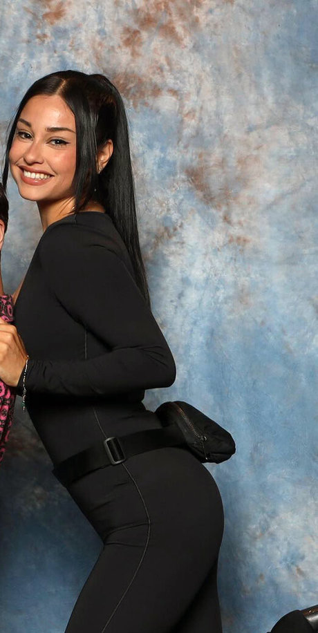 Yvette Monreal porn actress gallery