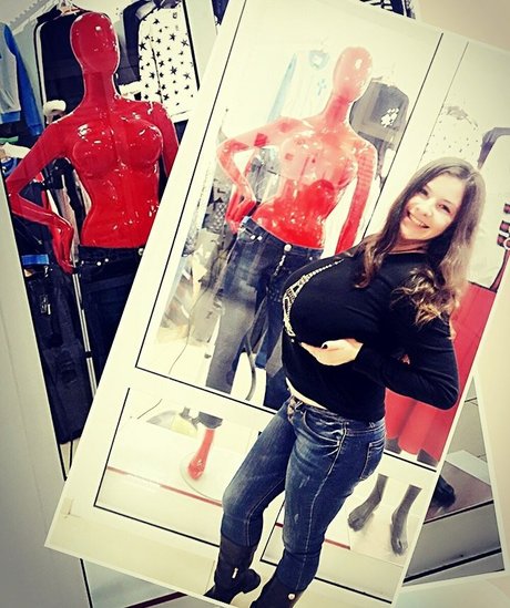 sexy teen onlyfans pretty pic