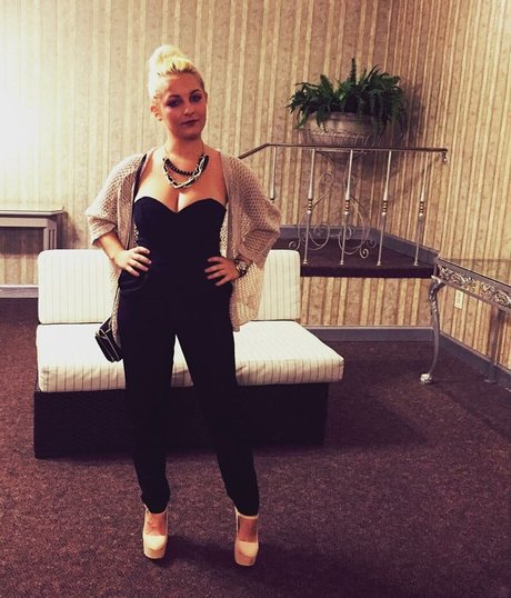 Mirjana Matic adult model pics