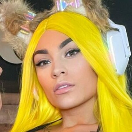 pariseike model hd gallery