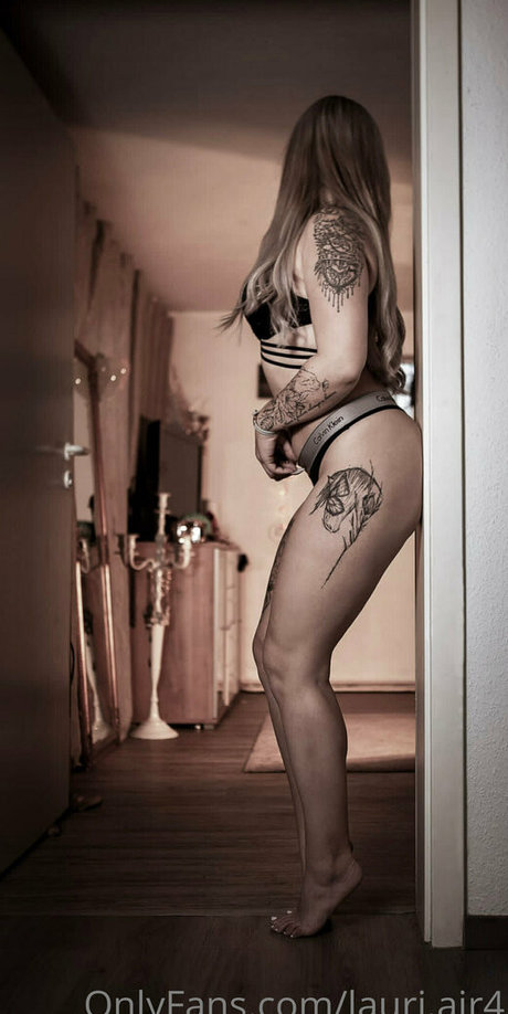 lauri air4 star sex gallery