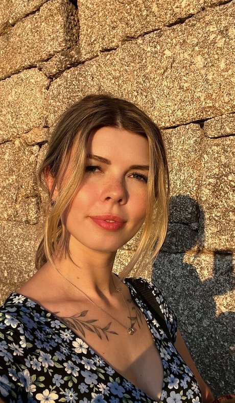 Charming__kitty exclusive pornstar pics