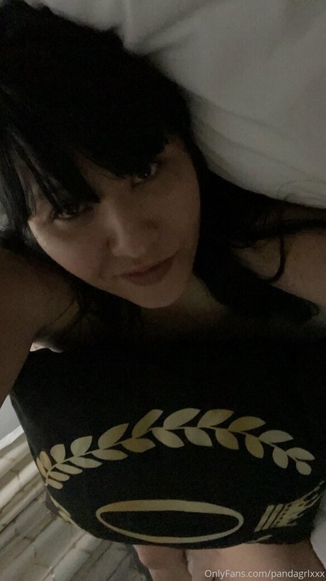 pandagrlxxx exclusive pornstar pic