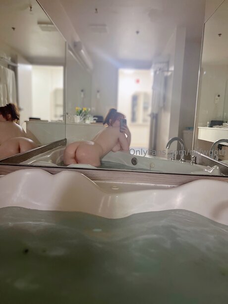 nsfwgoth model nude img