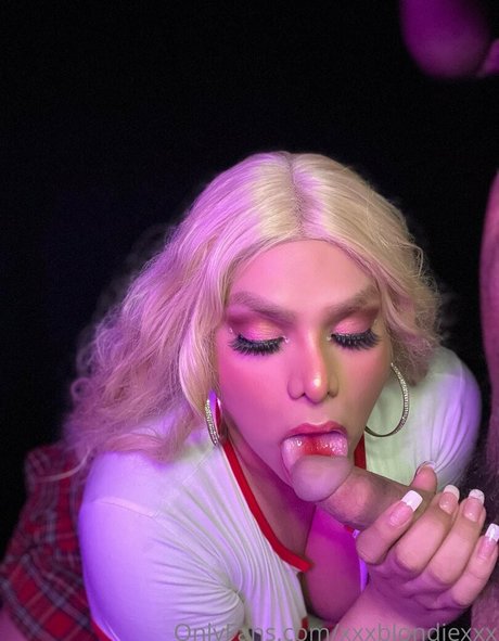 xxxblondiexxx star naked photos