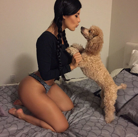 Karen Vi model sex picture