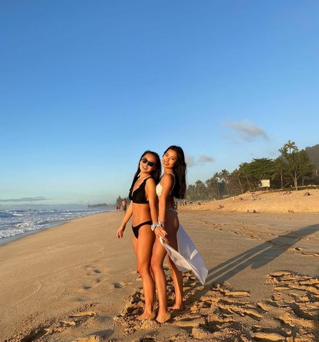 Marissa Ren hot actress pics