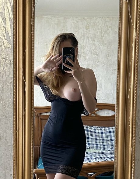 Sofuckingood13 erotic pornstar images