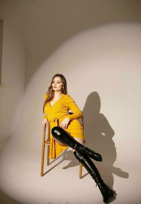 nika delf star nude archive