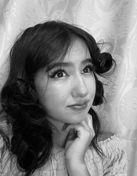 college girl onlyfans art naked archive