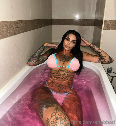 anabbad nude actress pics