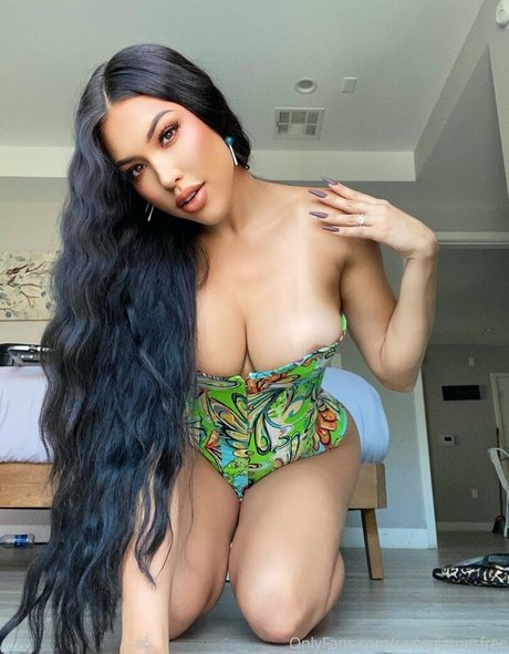 raineyjamesfree xxx pornstar photos