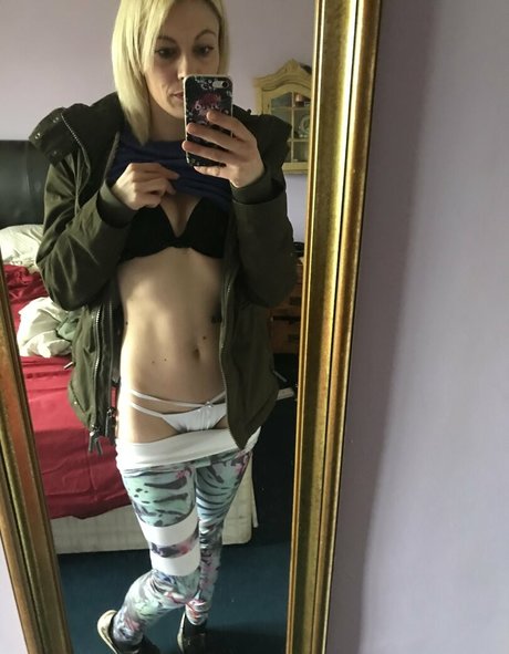 lisa69xxx Photo Gallery