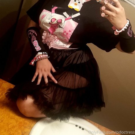 PDoctress model nude galleries