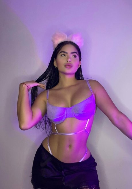 charitharamburo top pornstar pics