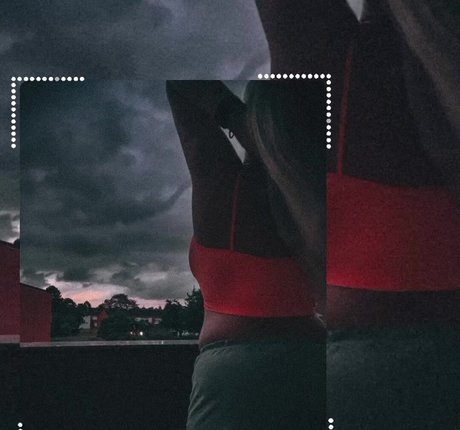 Sarah Neuhaus star pretty galleries