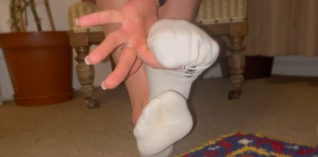 gymfeetgirl star top photo