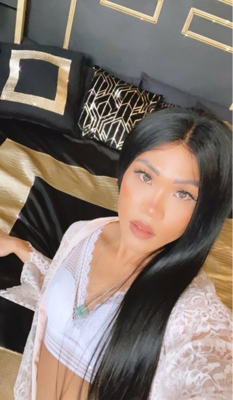 lilyuw888 exclusive model picture