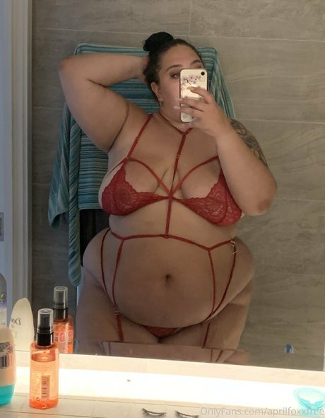 aprilfoxxfree model pretty pics