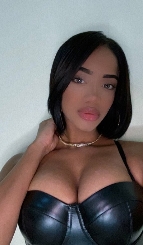 Lisettrey pornstar nude image