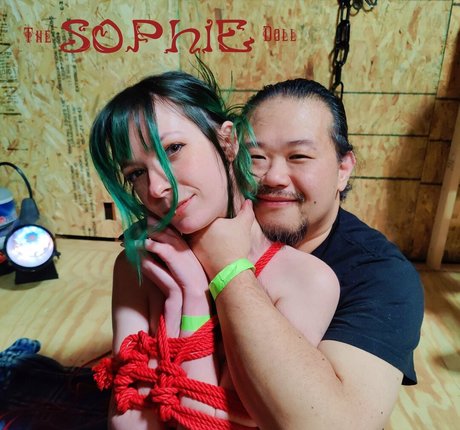 sophaloaf of porn model image