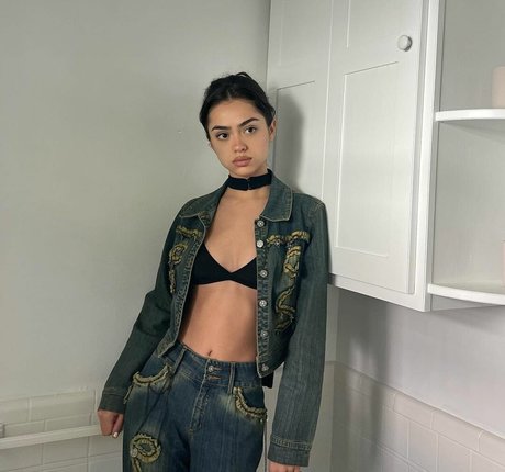 Nailea Devora pornstar adult images