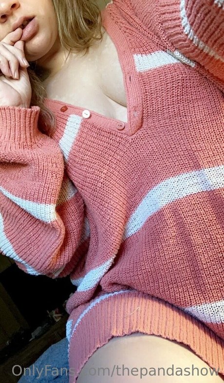 thepandashow high quality model photos