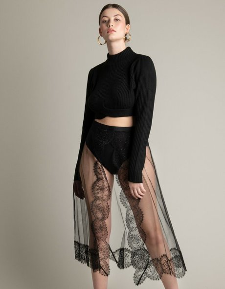 hairy legs onlyfans pornographic image