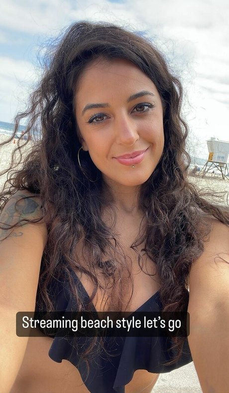 Ritaglitch adult model photo