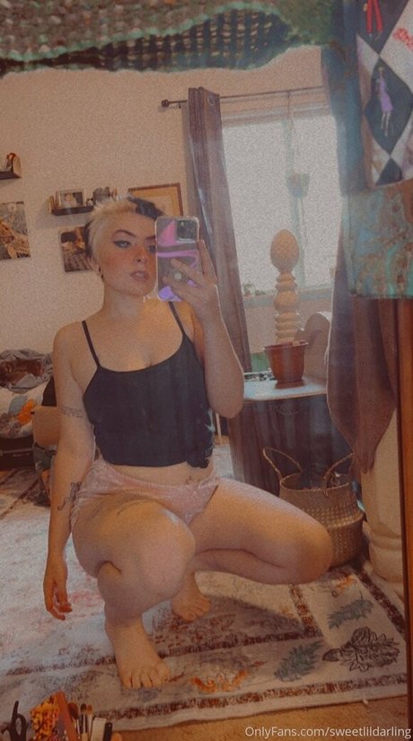 sweetlildarling star erotic images