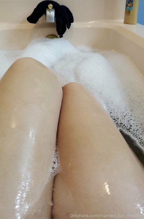 married but cheating star hot pictures