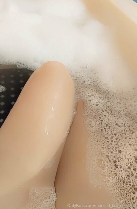 married but cheating model naked img