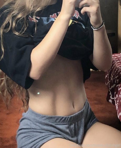 tummyfetishgirl model photos