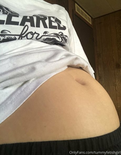 tummyfetishgirl perfect pornstar pictures