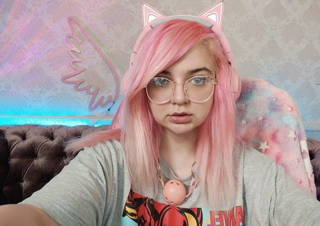 Anya Spy free actress pic