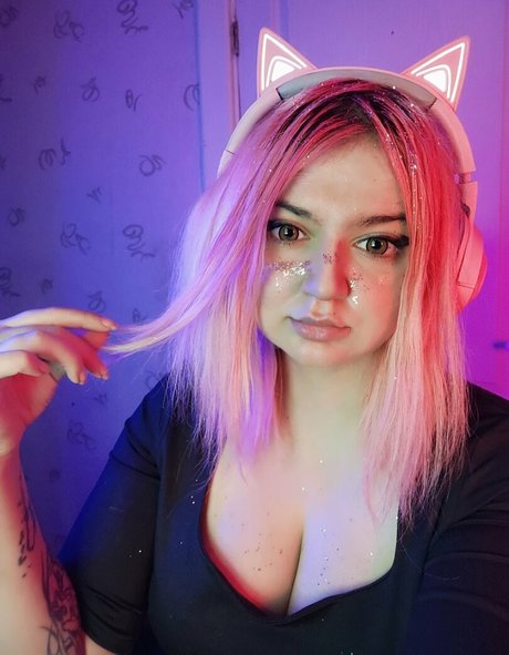 Anya Spy perfect star pictures