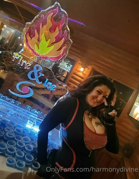 harmonydivine model hd gallery