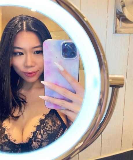 18 onlyfans art nude image