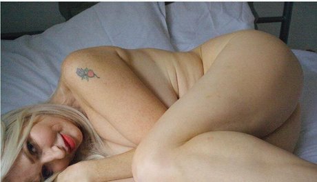 candy c pornstar nude archive