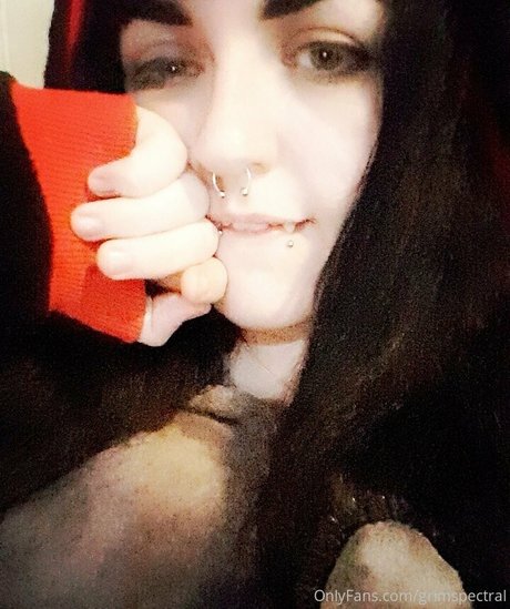 grimspectral star nude photos
