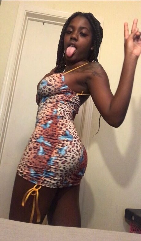 spoilbaezy adult model photos